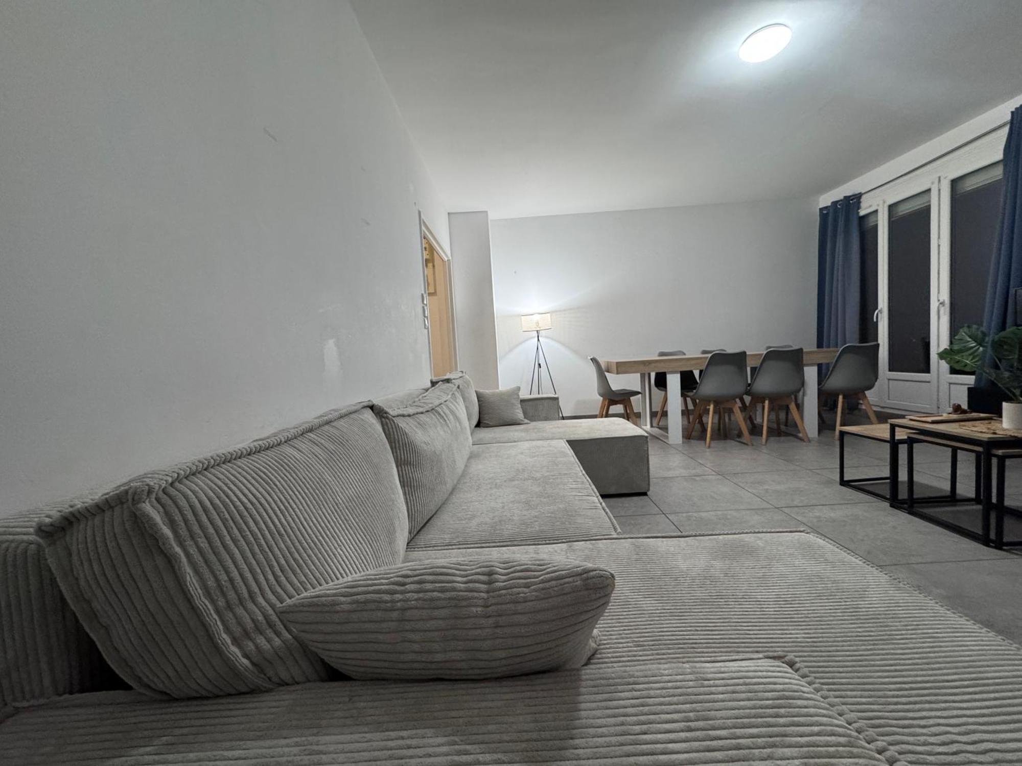 Apartamento Le Spacieux - Circuit - Parking - 8 Personnes - Reve Au Mans Le Mans Exterior foto